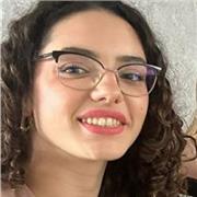 Diplomata in economia e marketing offre lezioni di matematica ma anche di italiano, storia e geografia
